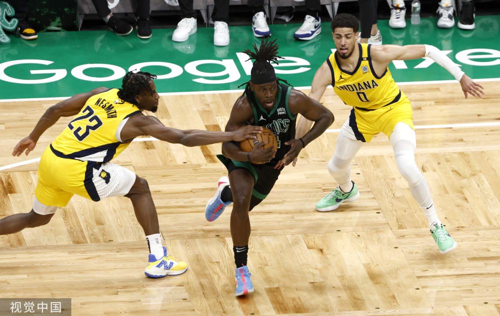 代足球中的 代足球中的