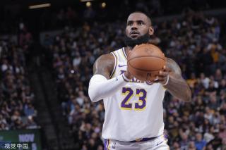 突然被拉开 突然被拉开