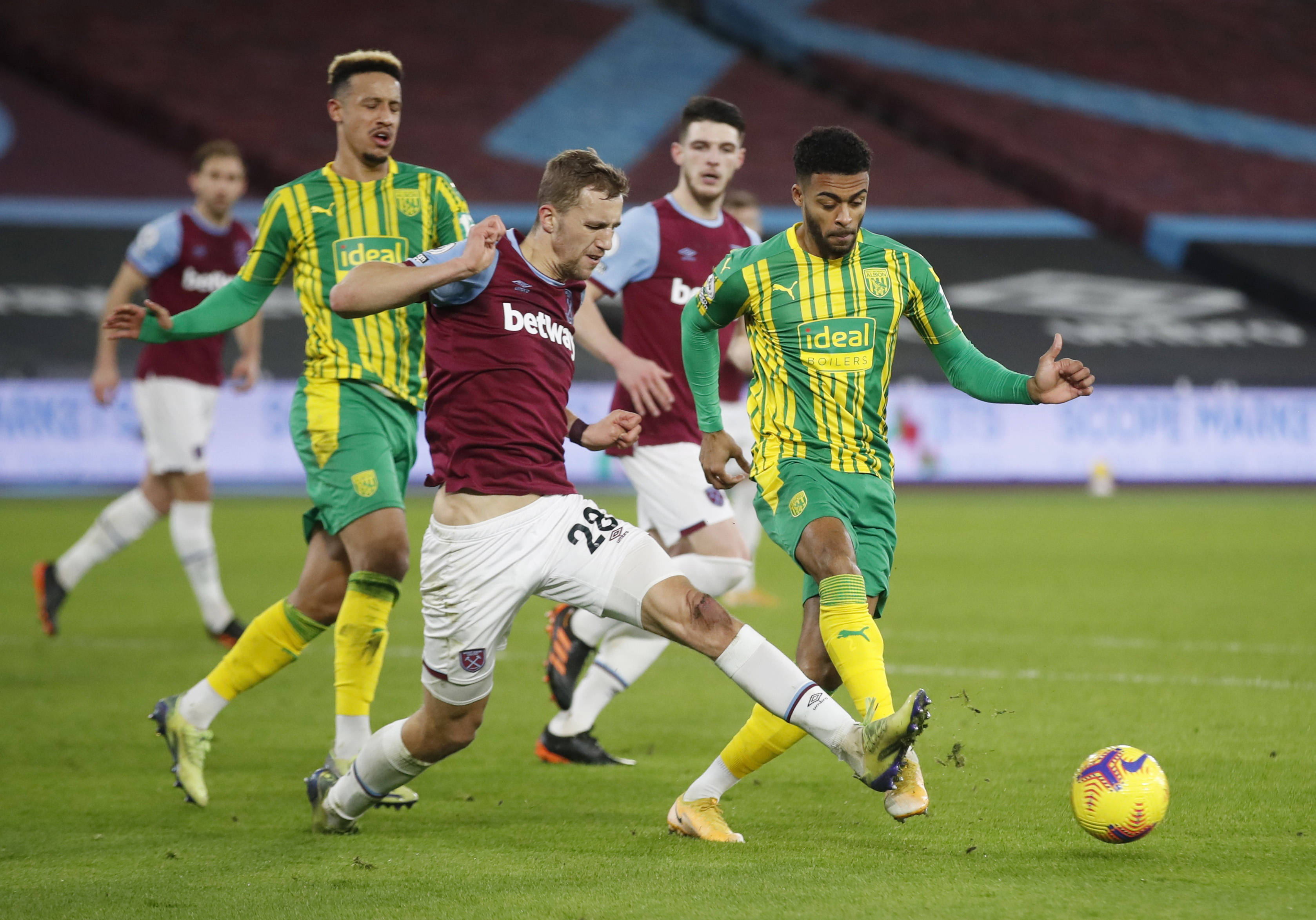 篮球比赛中 篮球比赛中