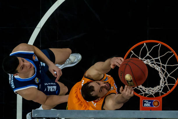 王钰栋在全 王钰栋在全